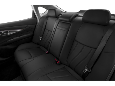 2015 INFINITI Q70 4dr Sdn V6 AWD