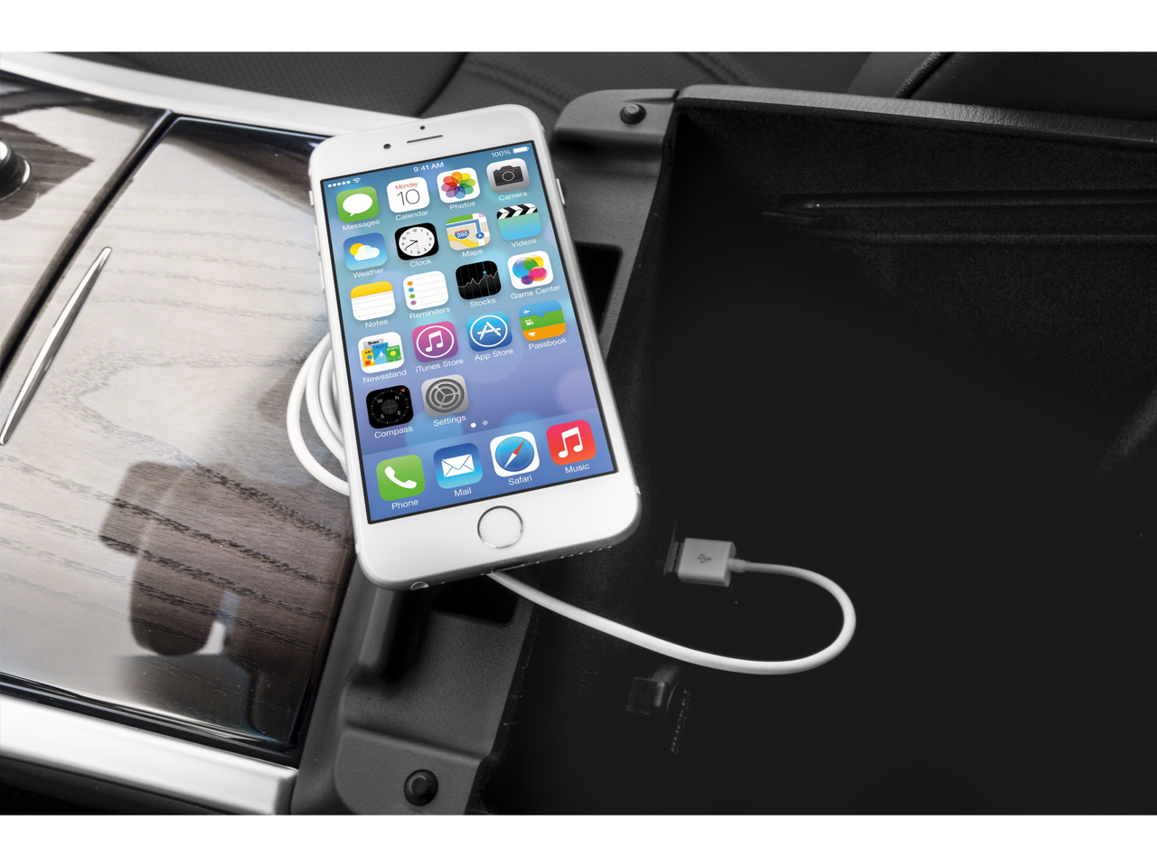 2015 INFINITI Q70 4dr Sdn V6 AWD