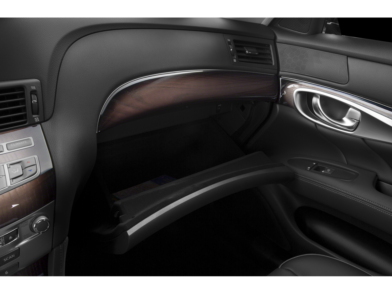 2015 INFINITI Q70 4dr Sdn V6 AWD