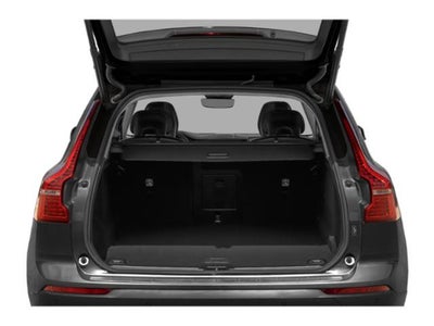 2023 Volvo XC60 Plus Bright Theme