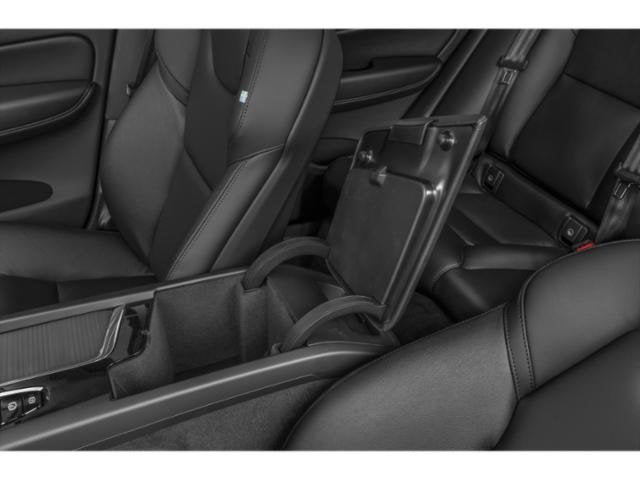 2023 Volvo XC60 Plus Bright Theme