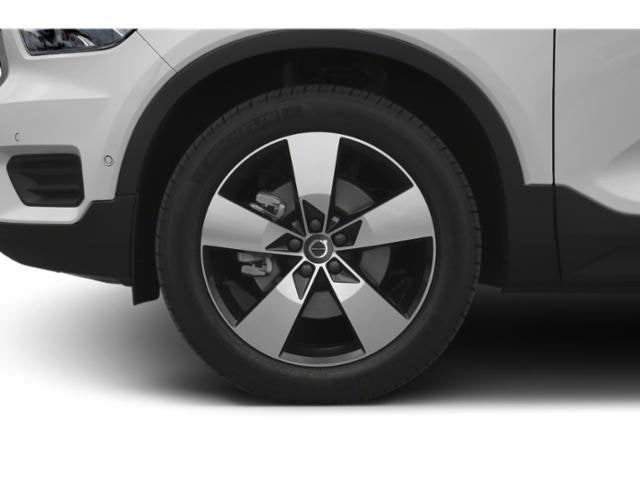 2019 Volvo XC40 Momentum