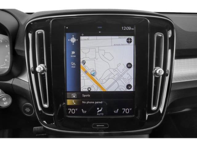2019 Volvo XC40 Momentum