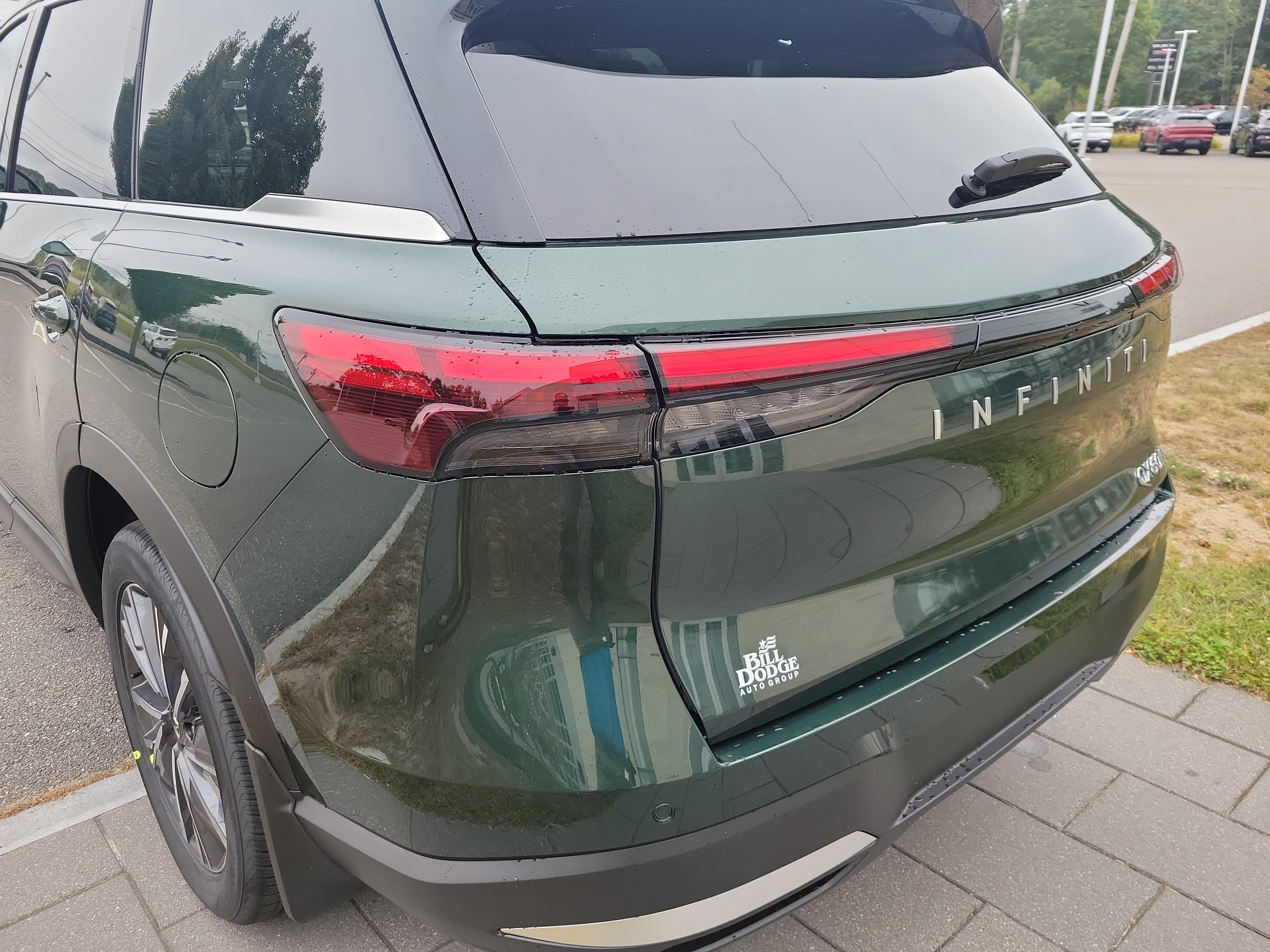 2027 INFINITI QX60 LUXE
