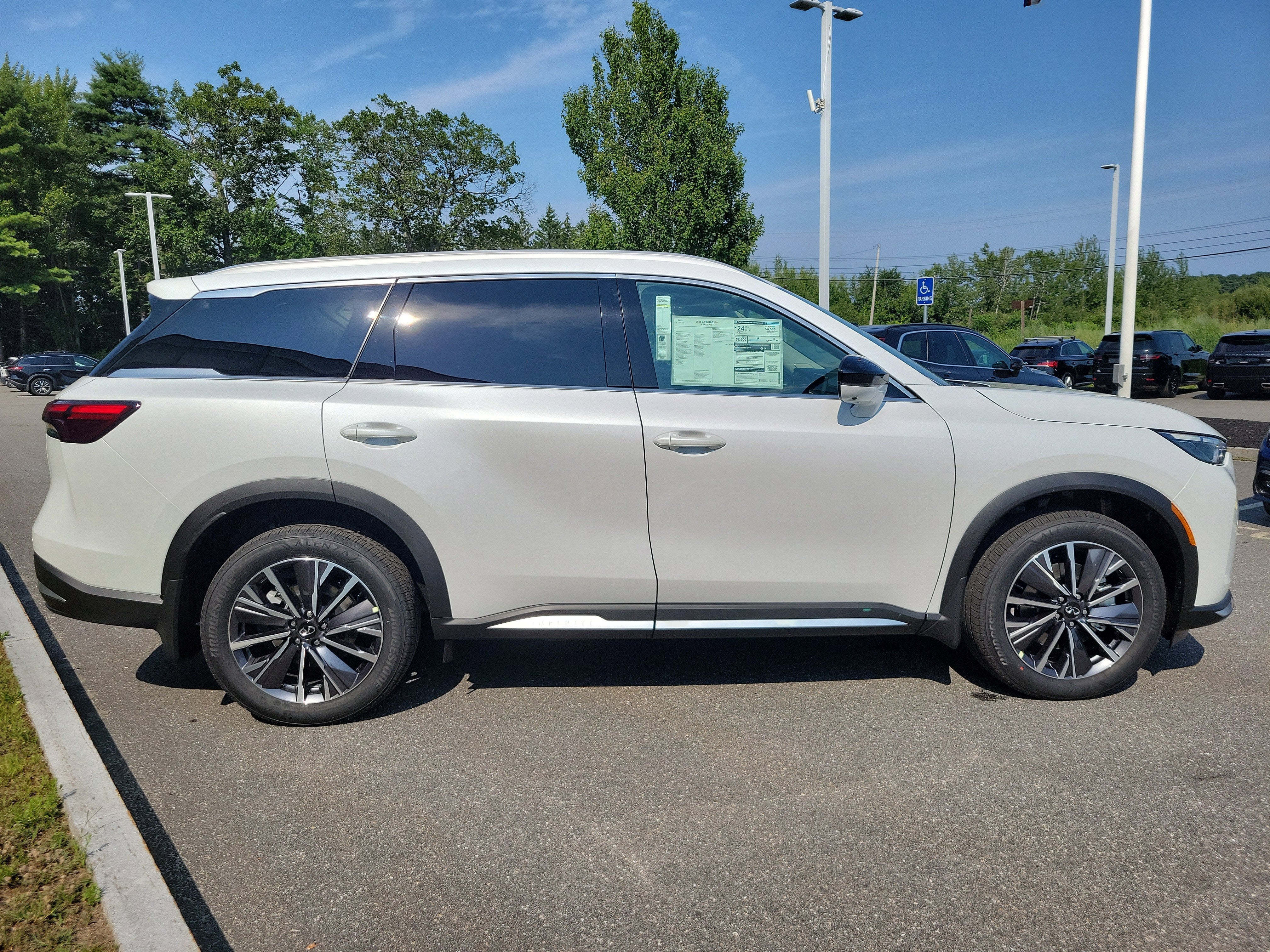2026 INFINITI QX60 Luxe AWD