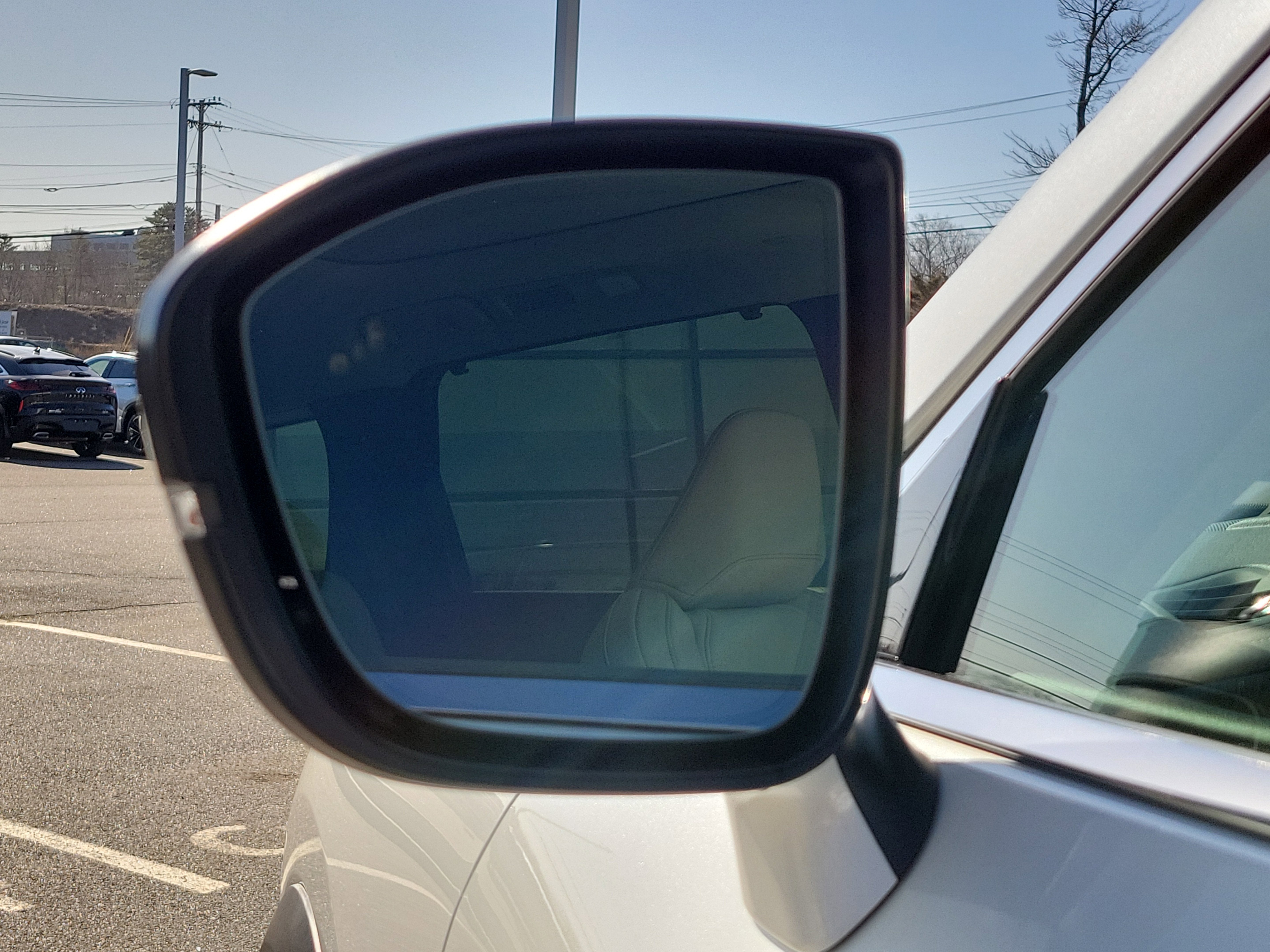 2025 INFINITI QX60 Luxe AWD