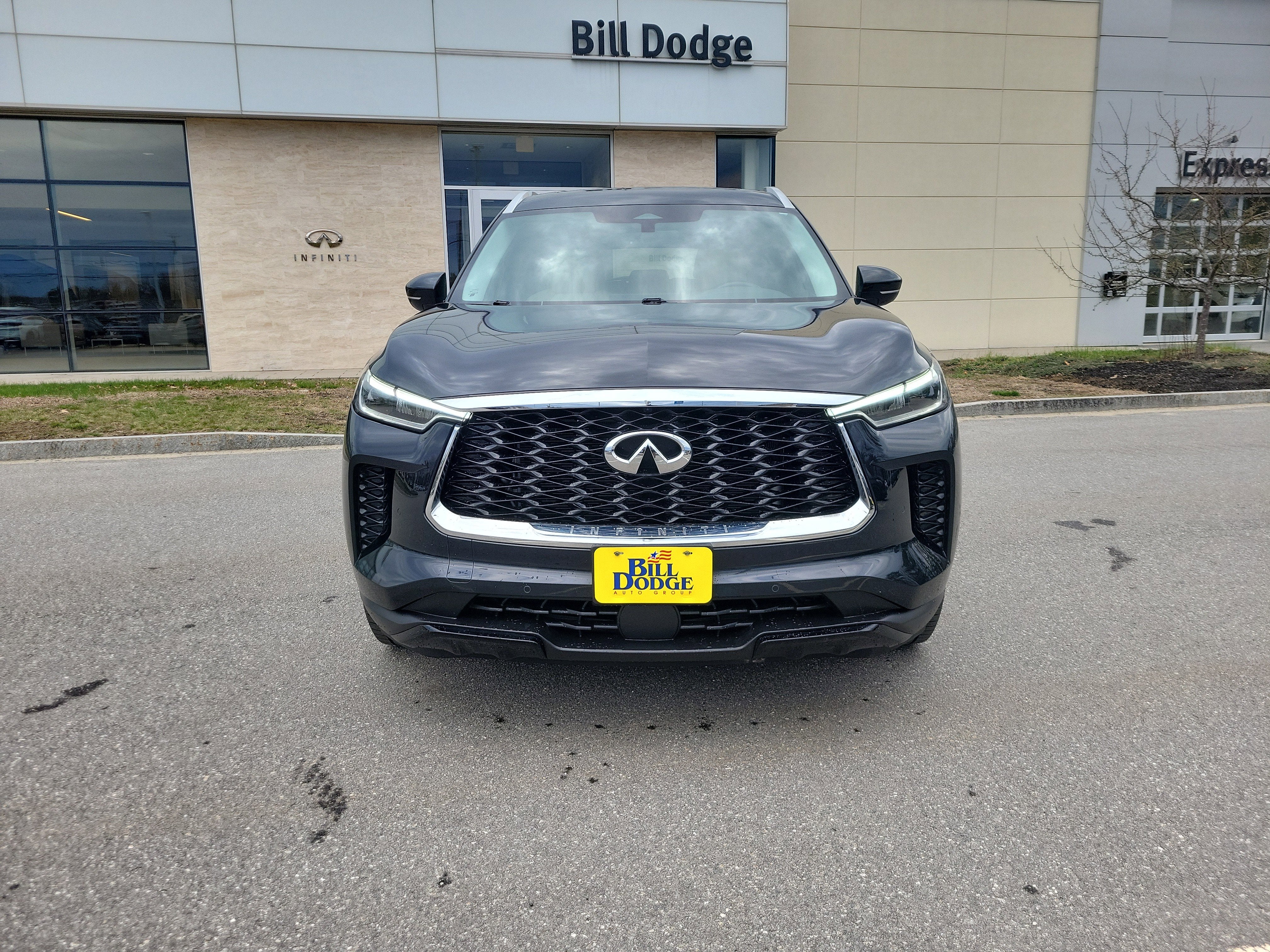 2023 INFINITI QX60 LUXE AWD