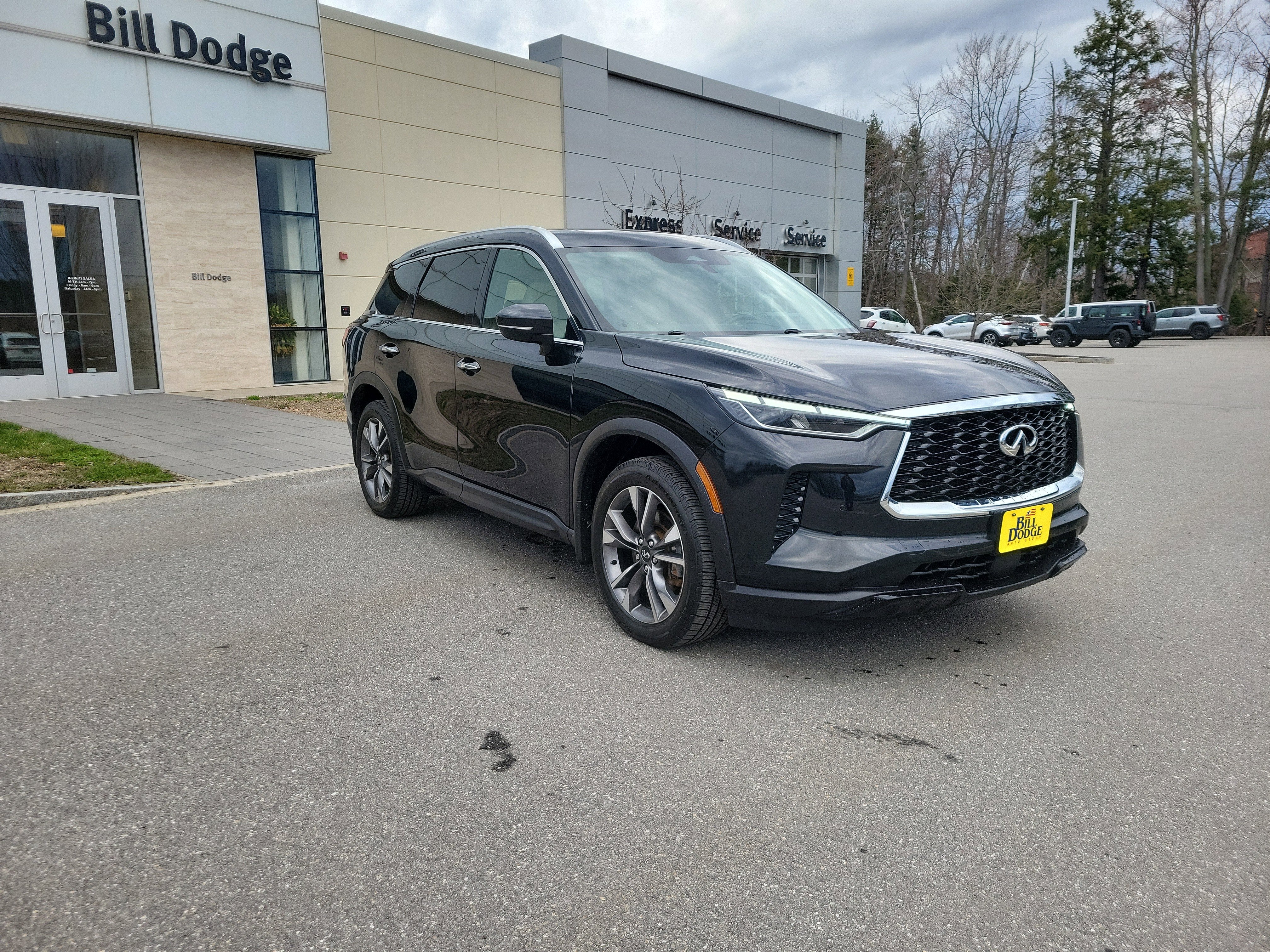 2023 INFINITI QX60 LUXE AWD