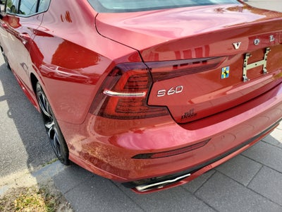 2022 Volvo S60 Recharge Plug-In Hybrid R-Design