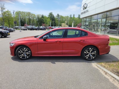 2022 Volvo S60 Recharge Plug-In Hybrid R-Design