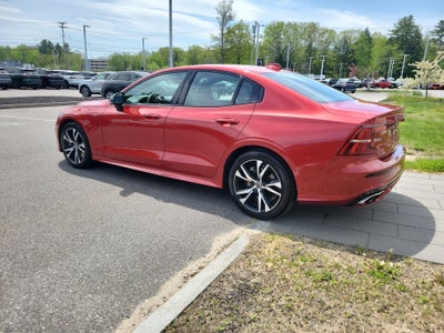 2022 Volvo S60 Recharge Plug-In Hybrid R-Design