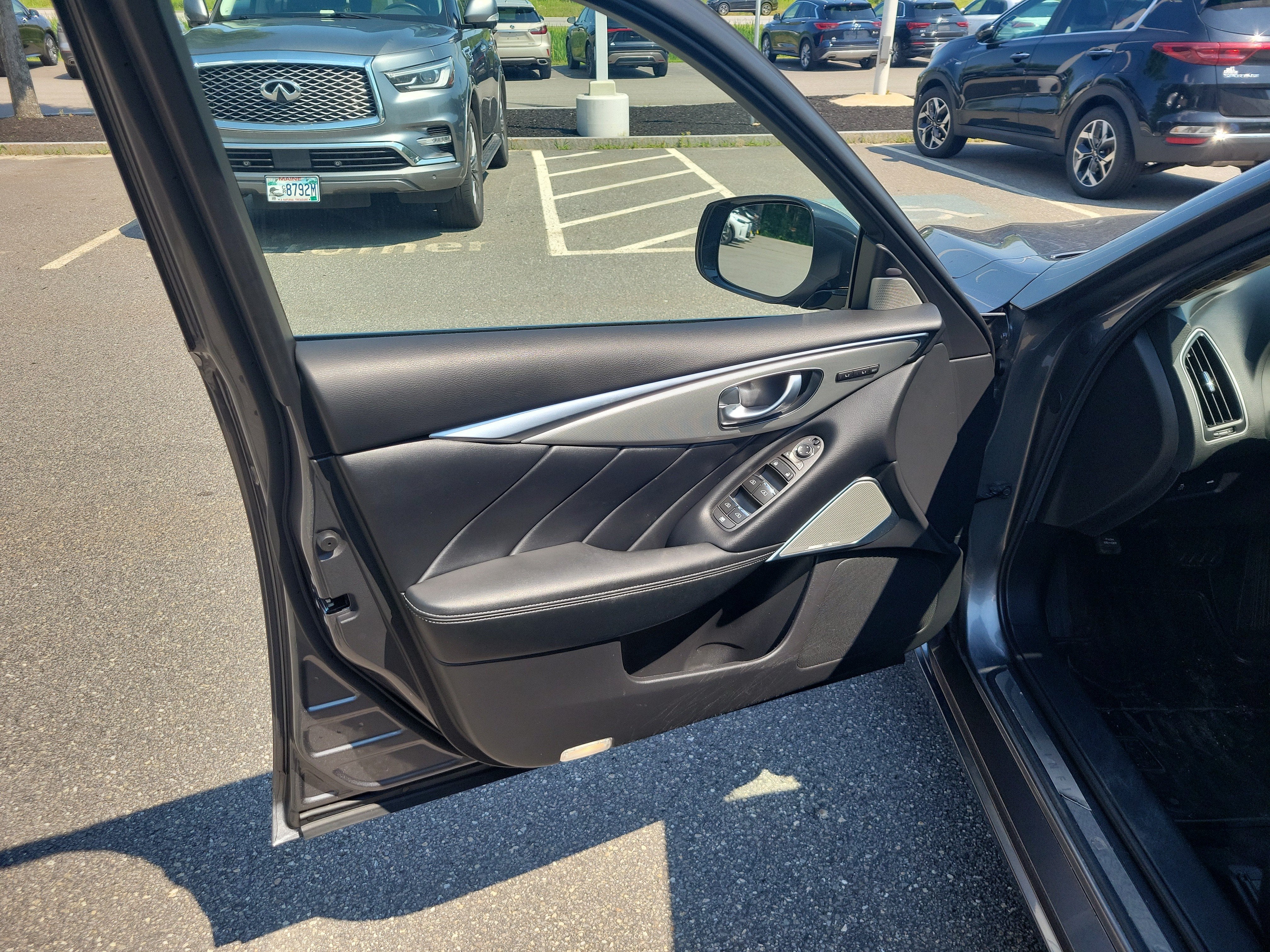 2023 INFINITI Q50 LUXE AWD