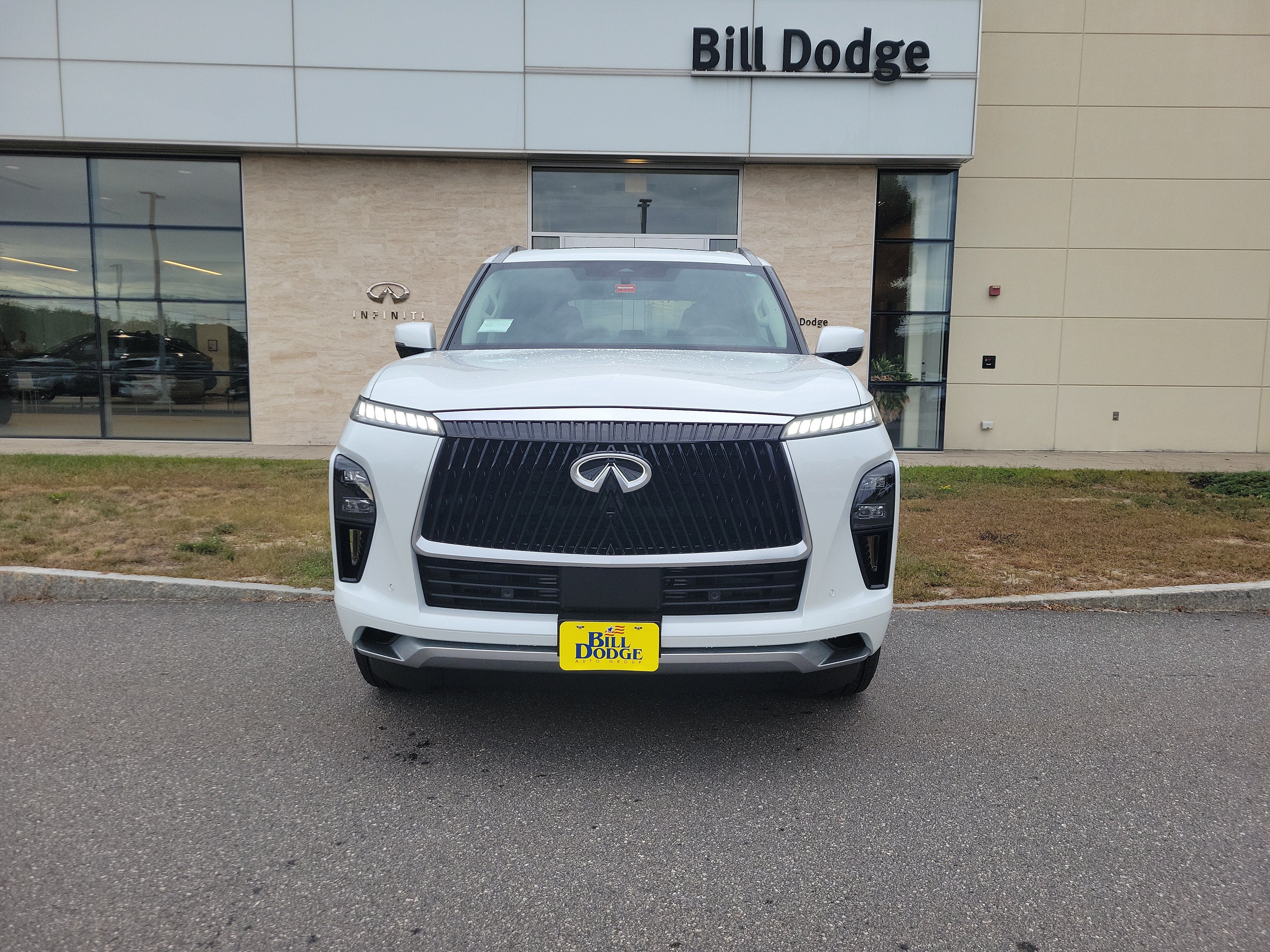 2027 INFINITI QX80 Pure 4WD