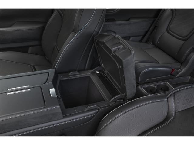 2027 INFINITI QX80 LUXE