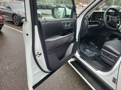 2025 INFINITI QX80 Sensory 4WD