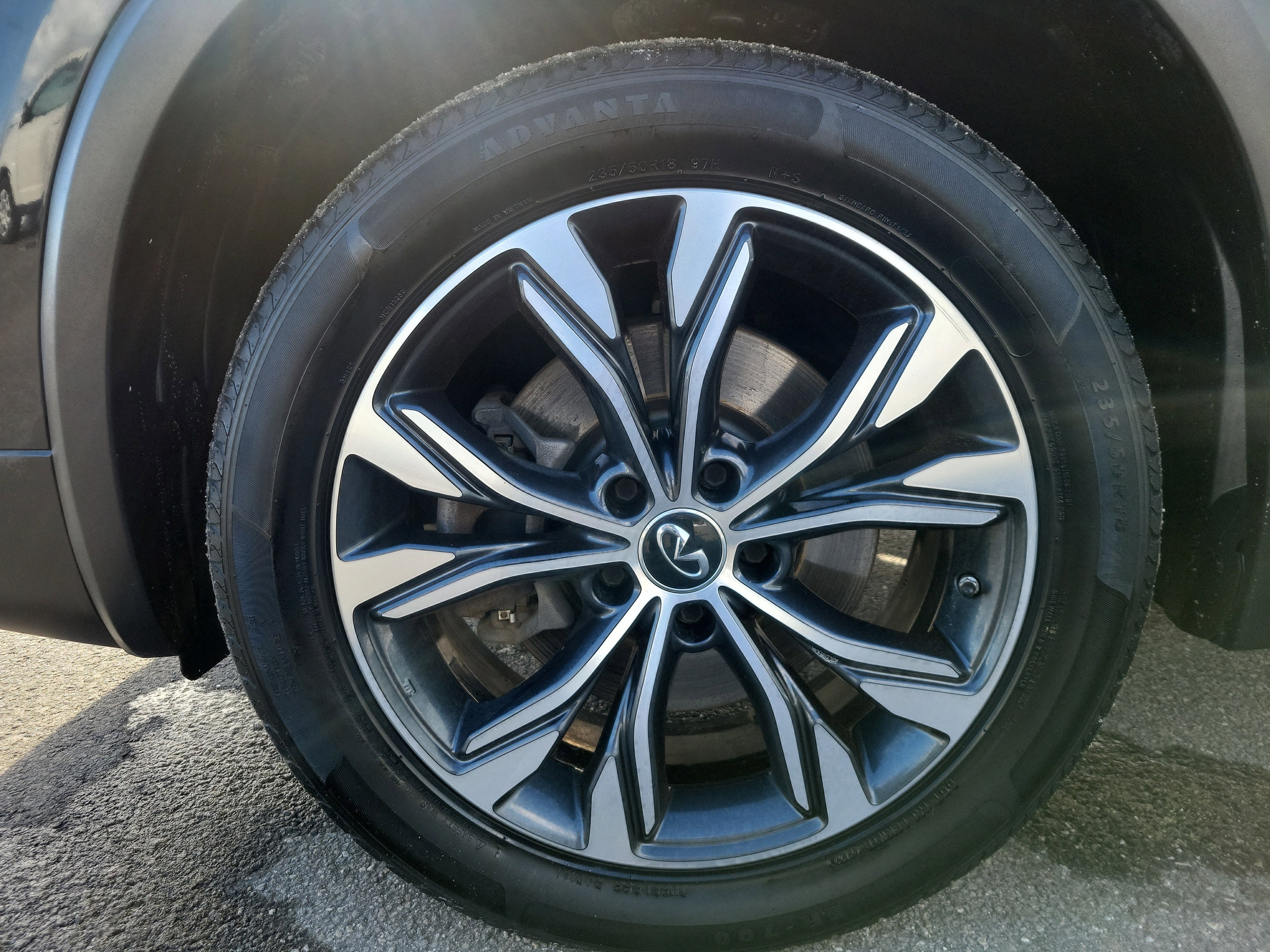 2019 INFINITI QX30 LUXE AWD