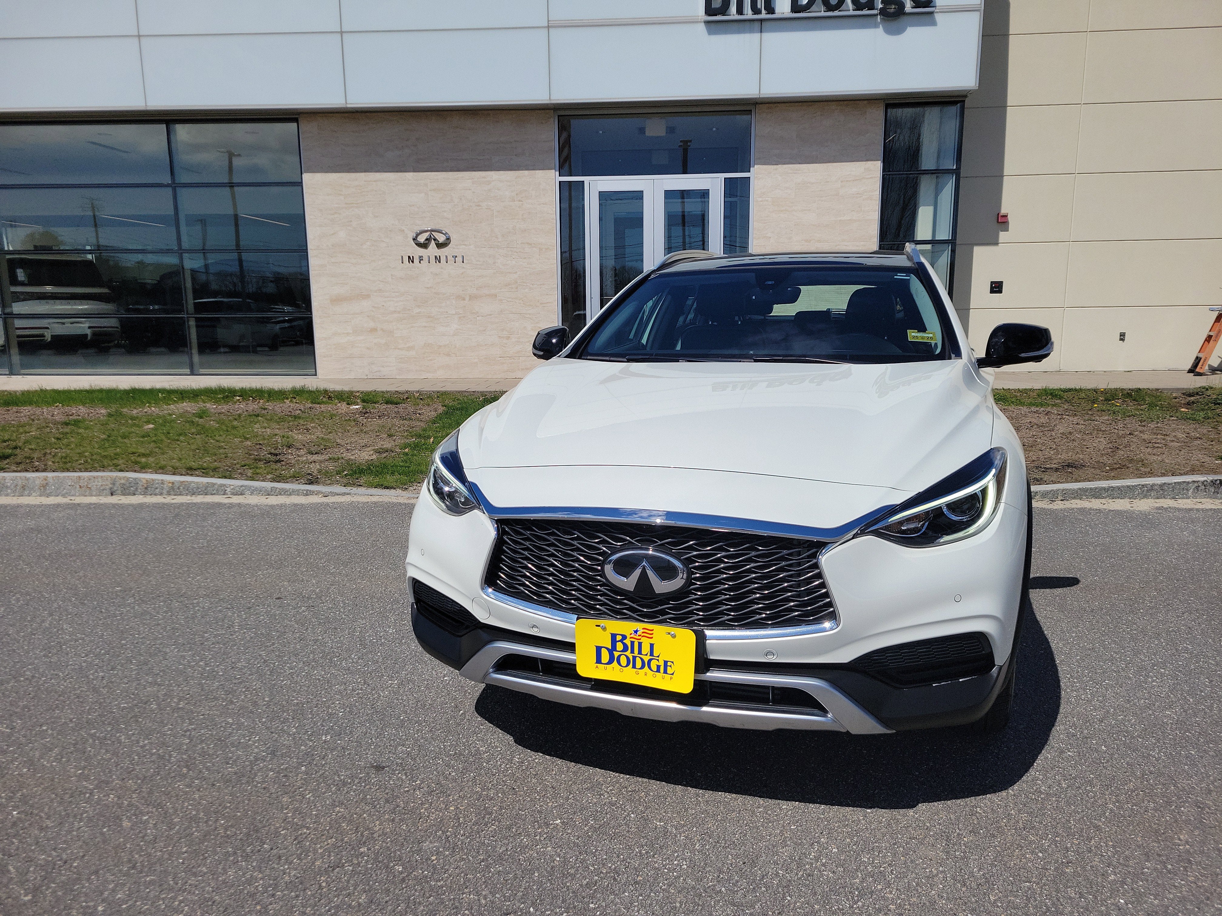 2019 INFINITI QX30 LUXE