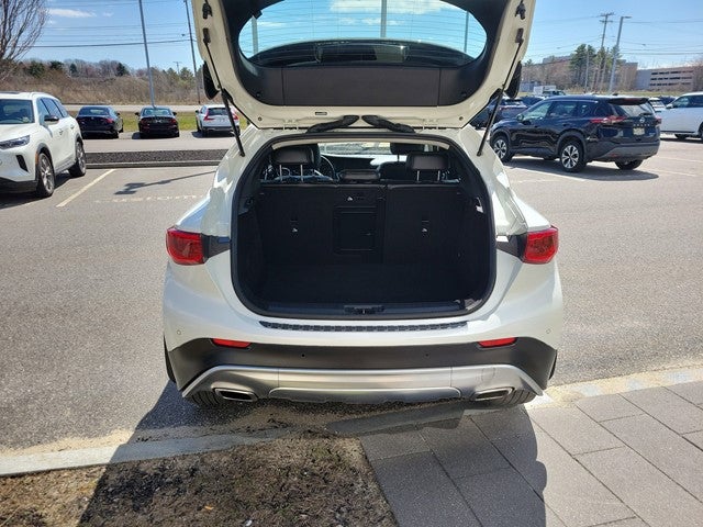 2019 INFINITI QX30 LUXE AWD