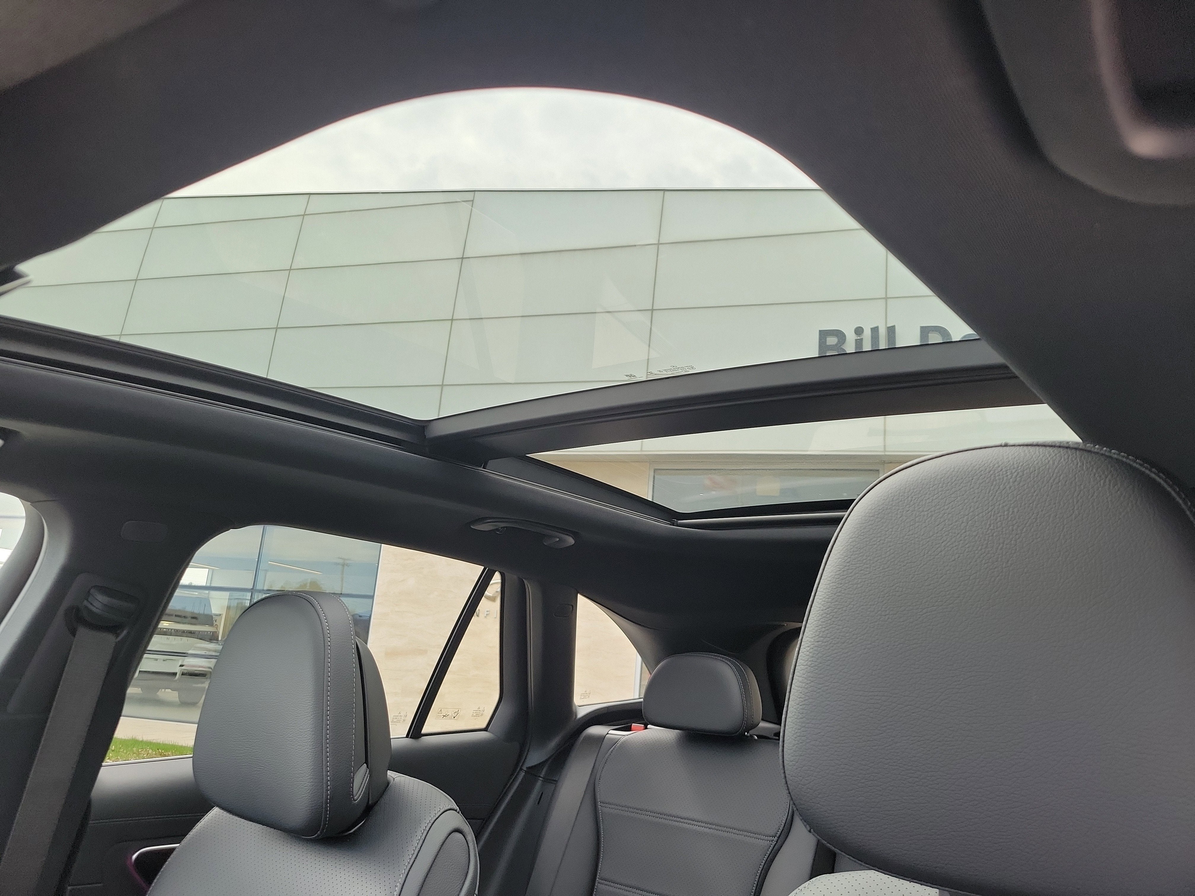 2025 Mercedes-Benz GLC GLC 300
