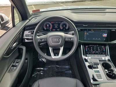 2025 Audi Q7 Premium
