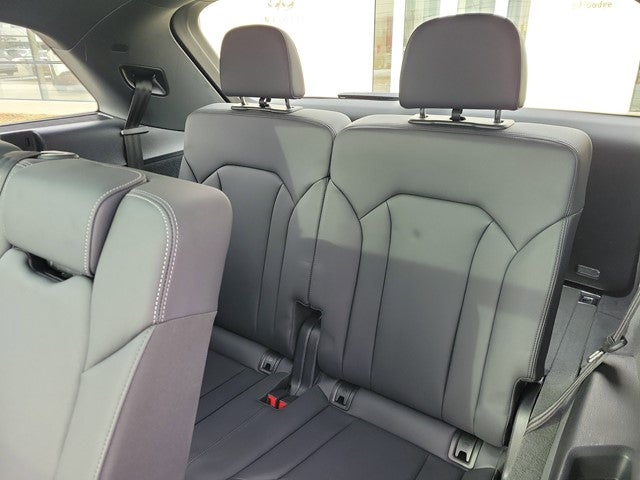 2025 Audi Q7 Premium