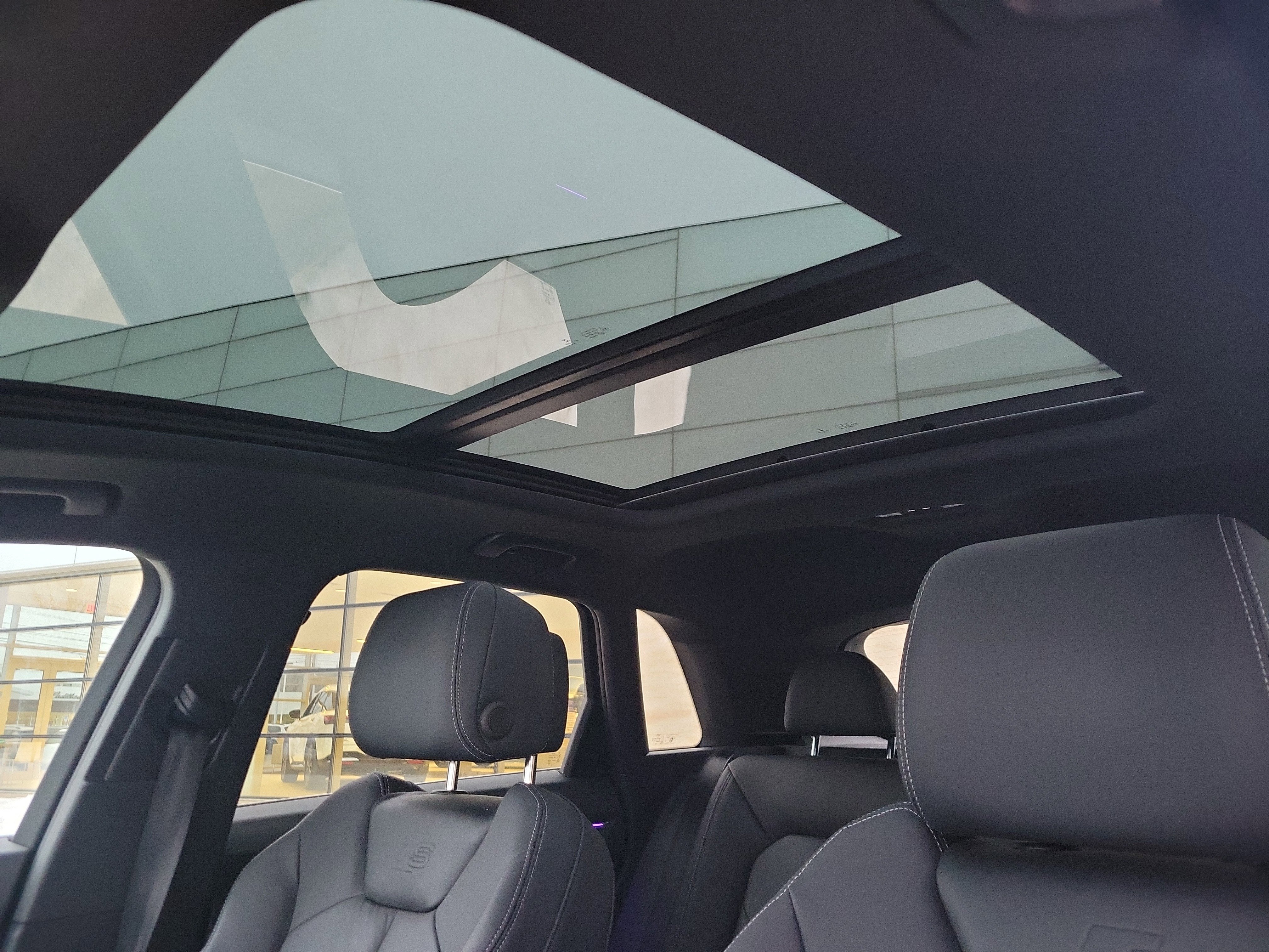 2020 Audi Q3 S line Prestige