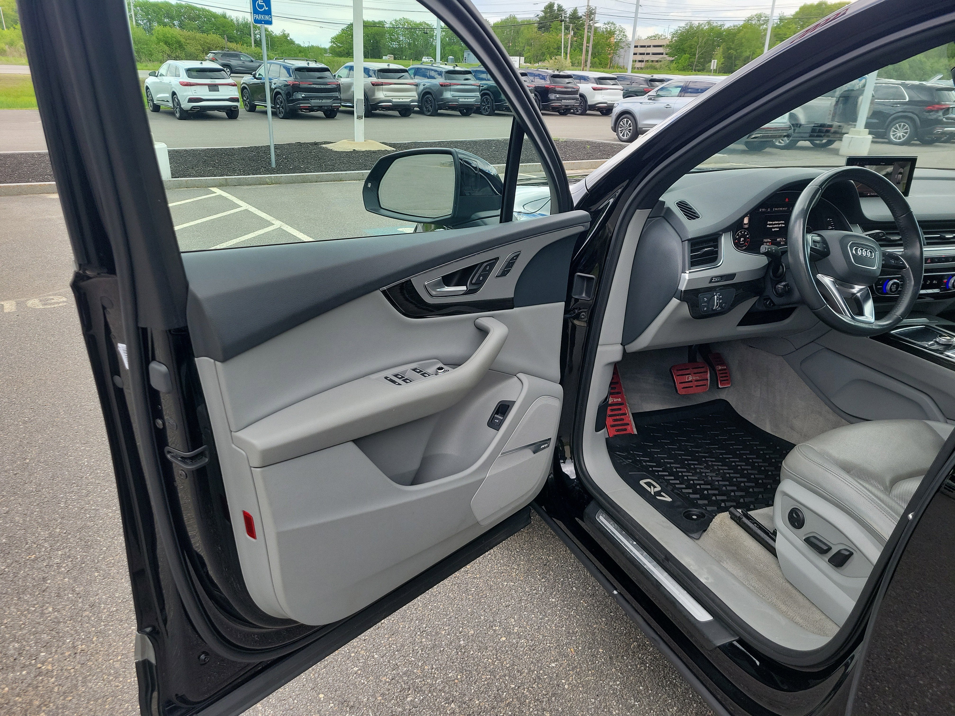 2019 Audi Q7 Premium Plus