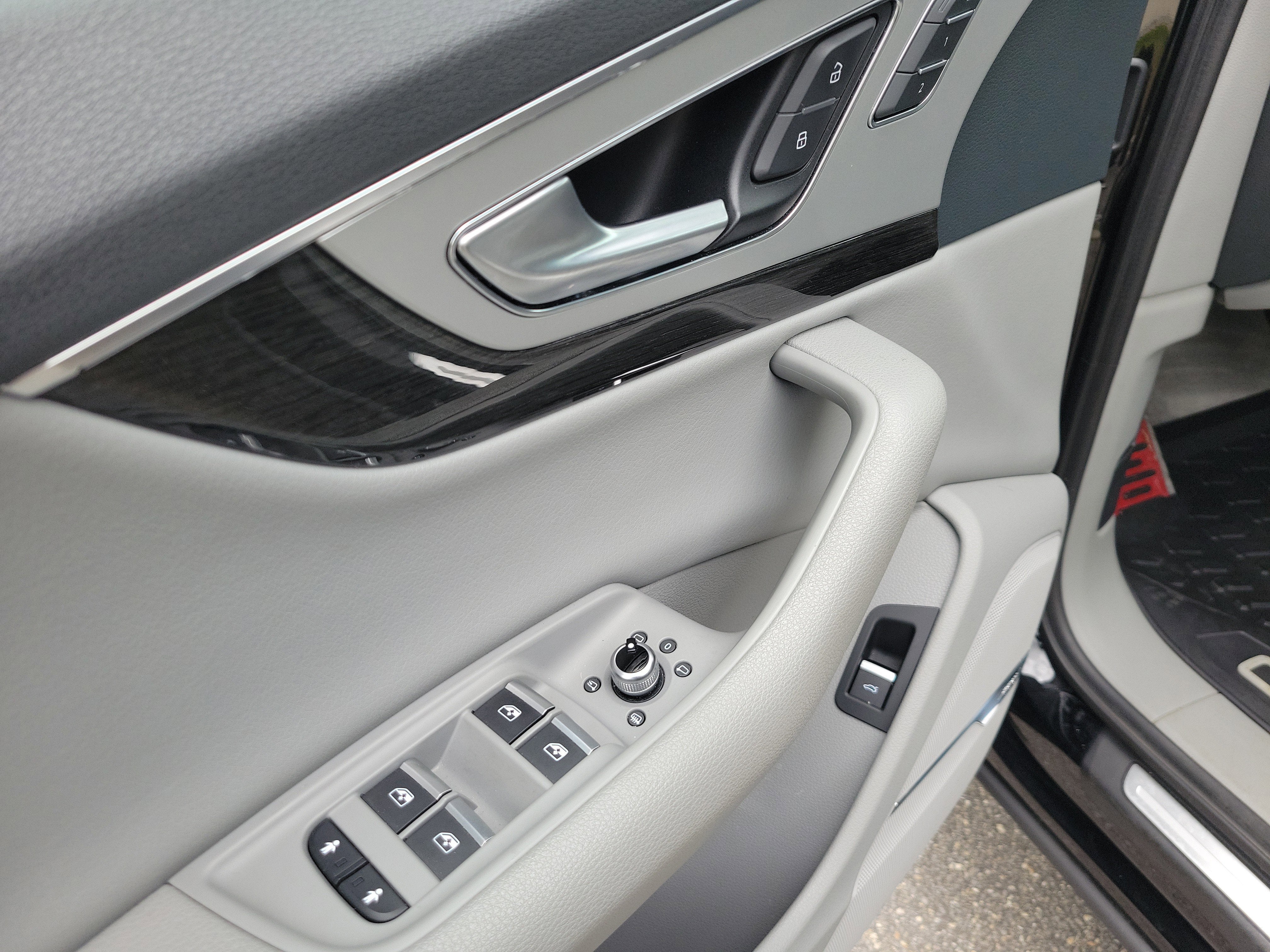 2019 Audi Q7 Premium Plus