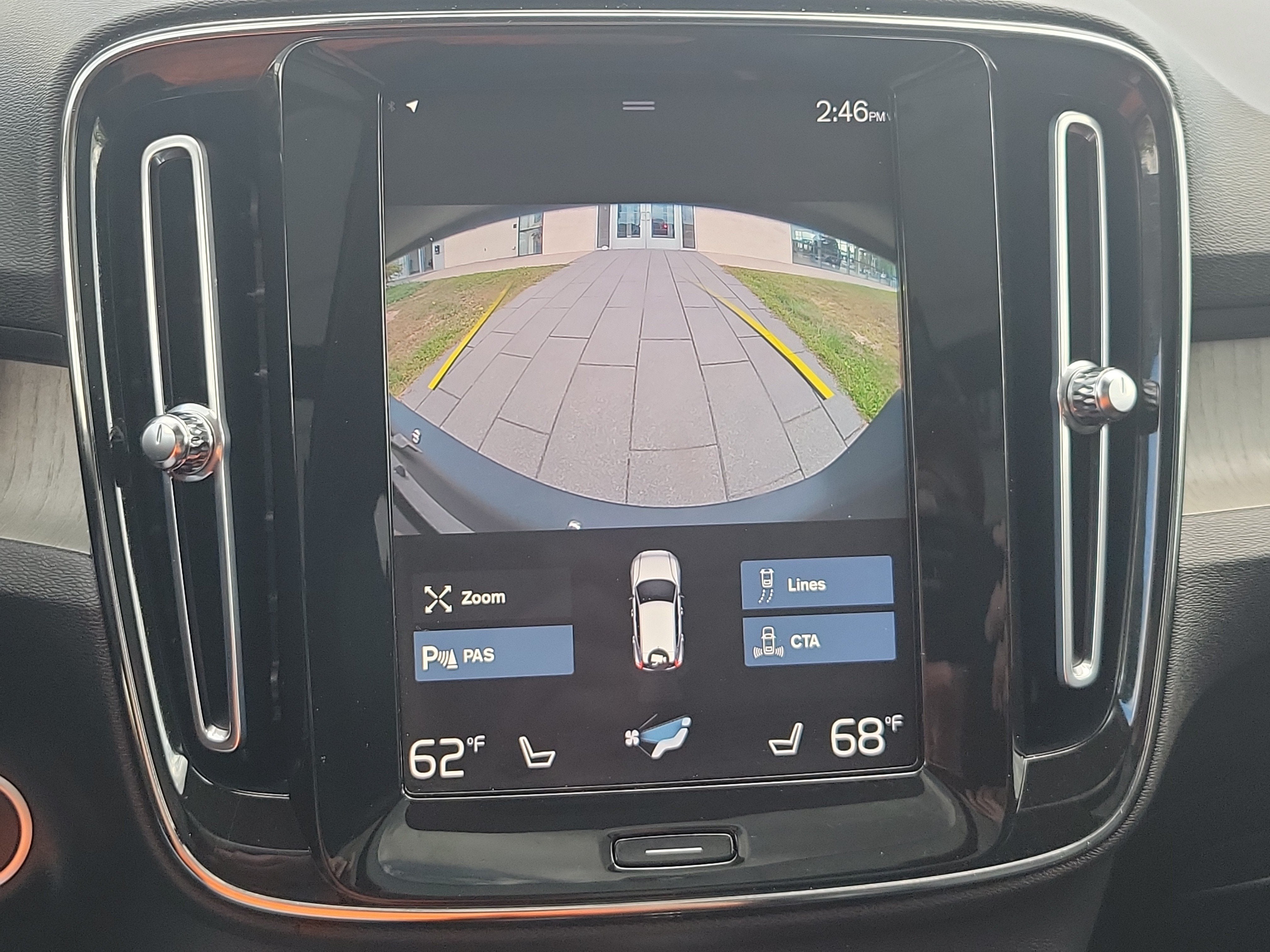 2022 Volvo XC40 Inscription