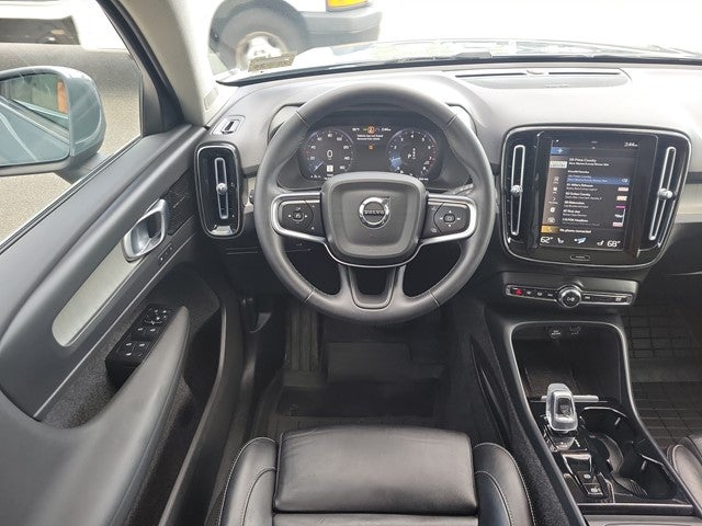 2022 Volvo XC40 Inscription