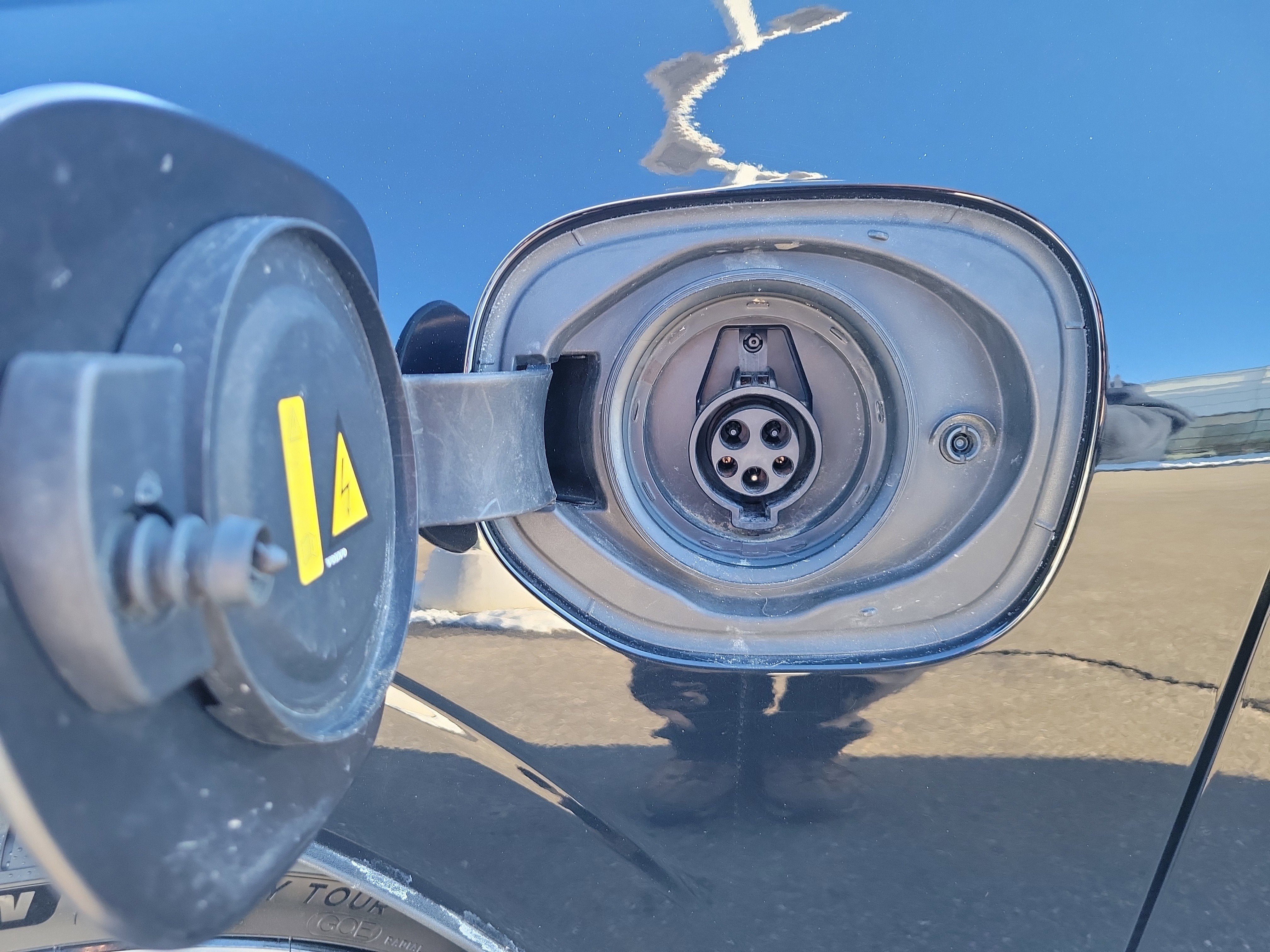 2022 Volvo XC60 Recharge Plug-In Hybrid R-Design