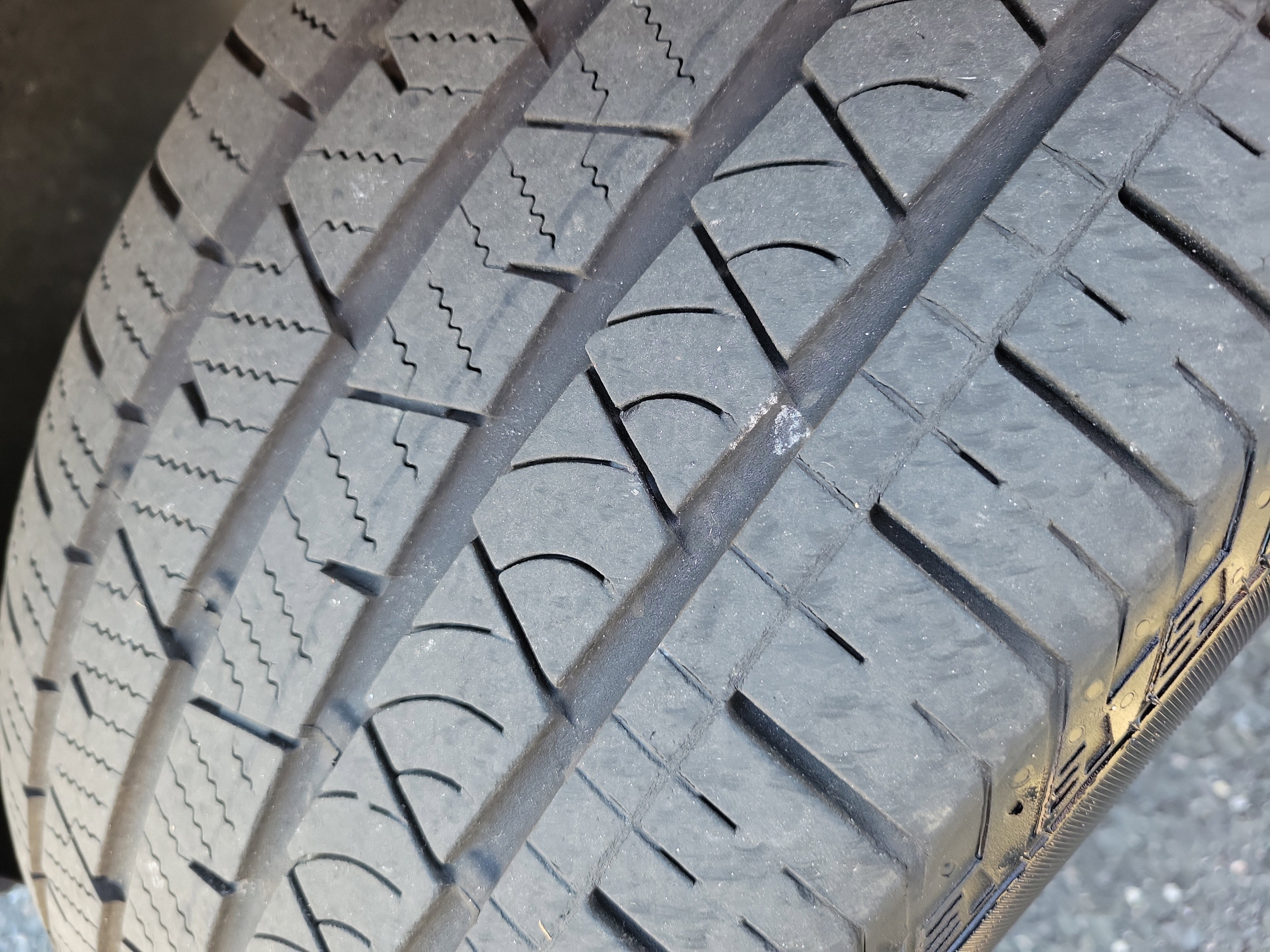 2024 Volvo XC60 Plus Dark Theme