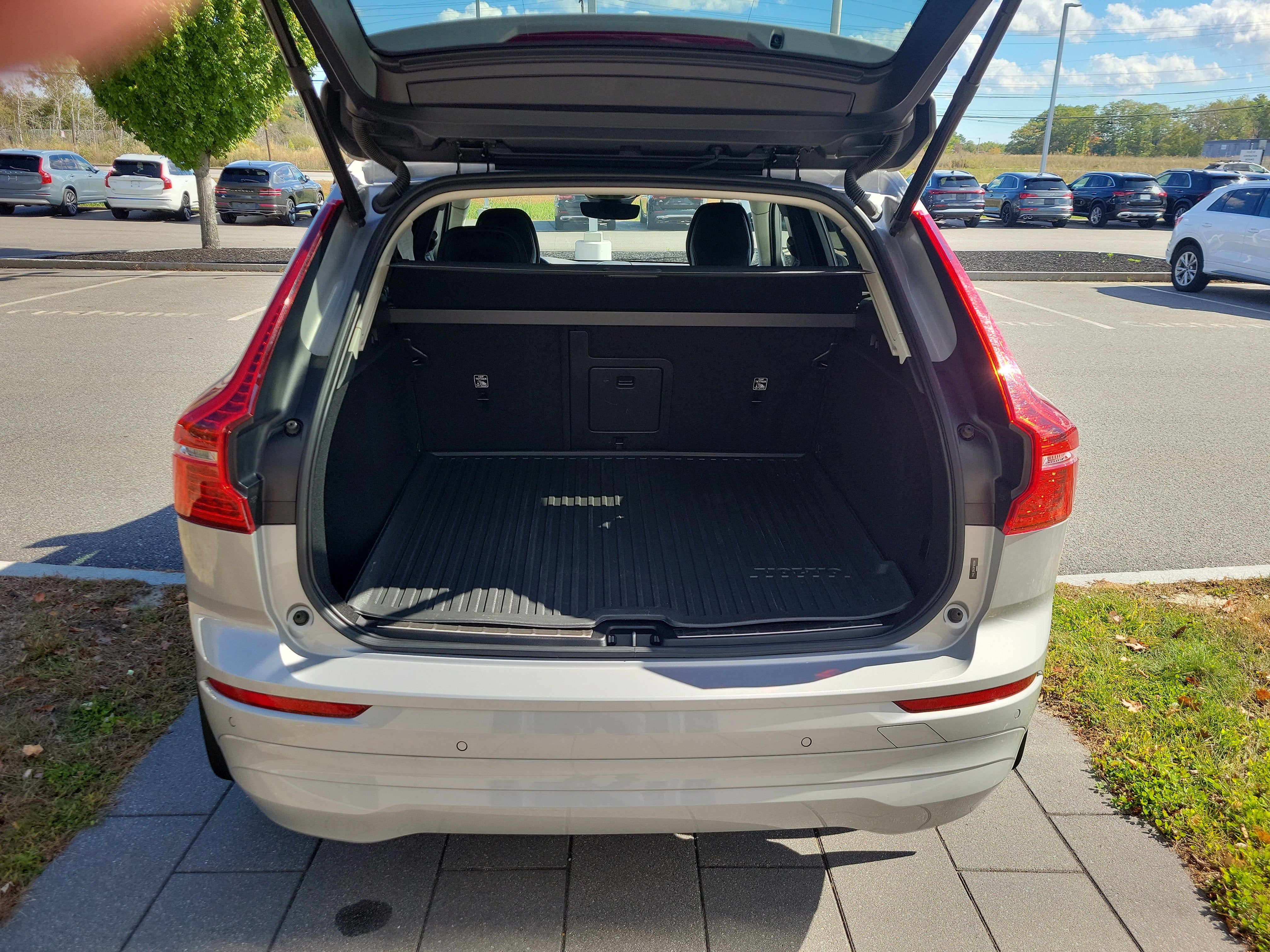 2023 Volvo XC60 Core