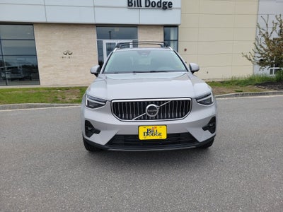 2024 Volvo XC40 Plus Bright Theme