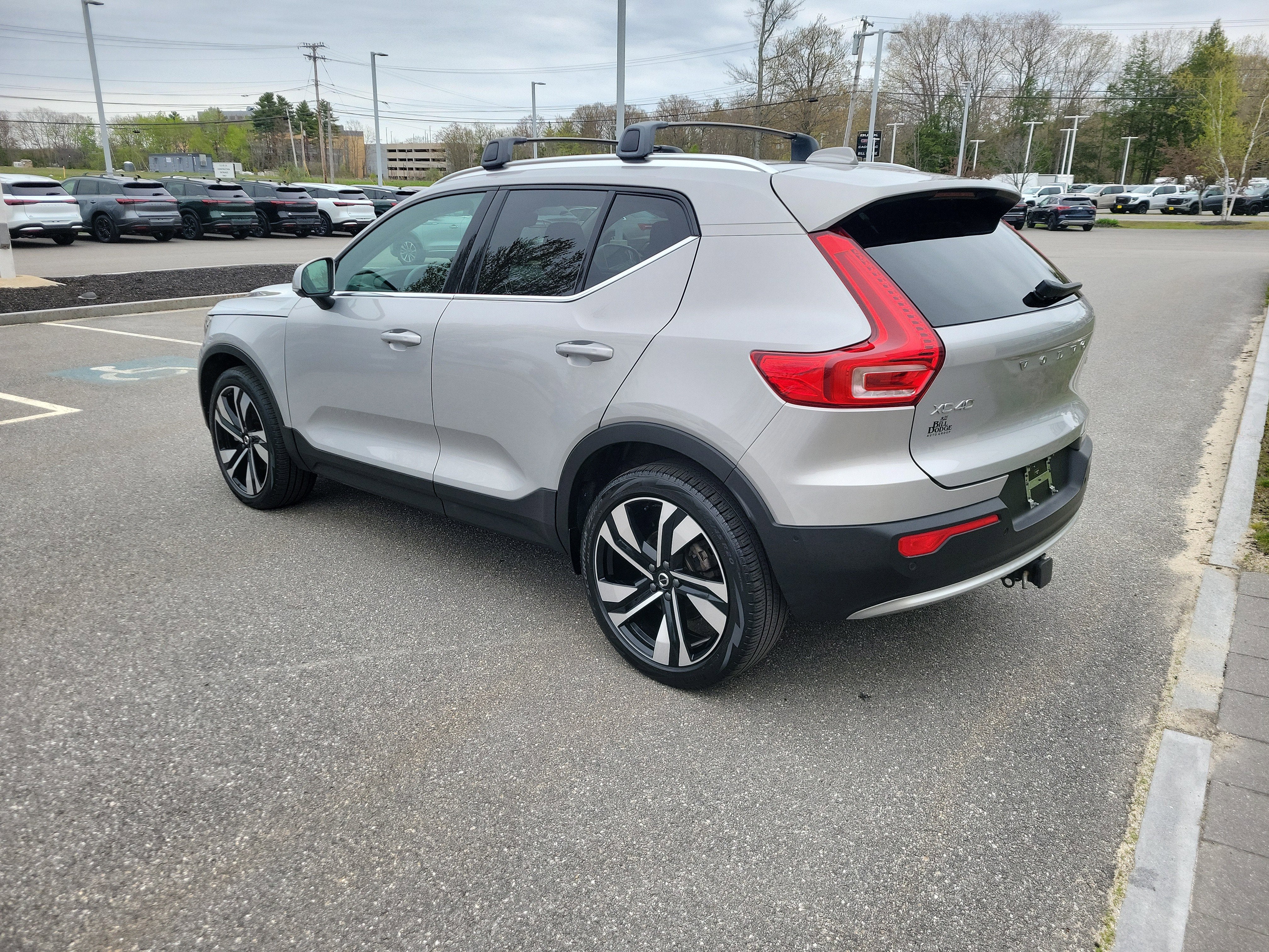2024 Volvo XC40 Plus Bright Theme