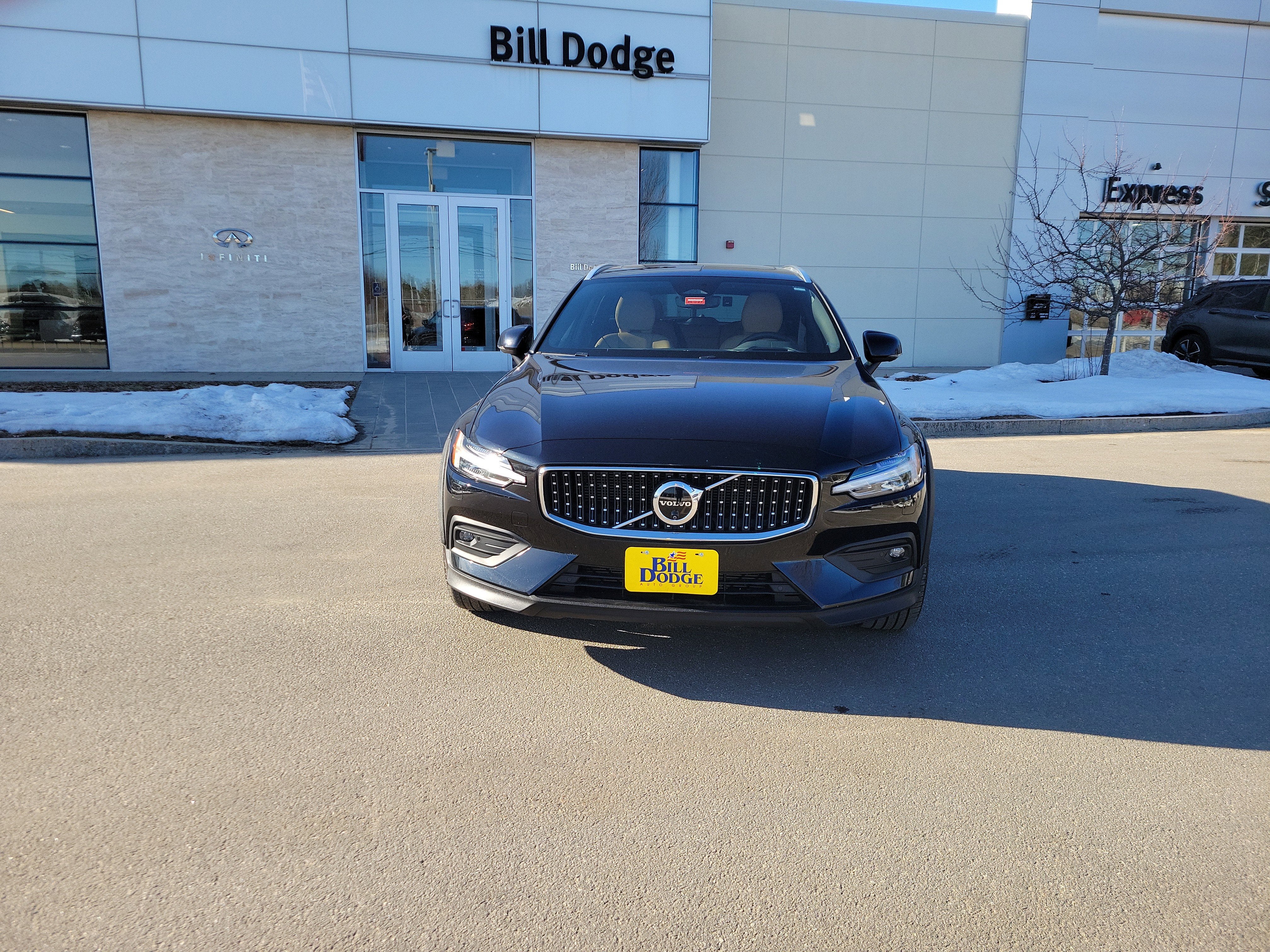 2024 Volvo V60 Cross Country Ultimate