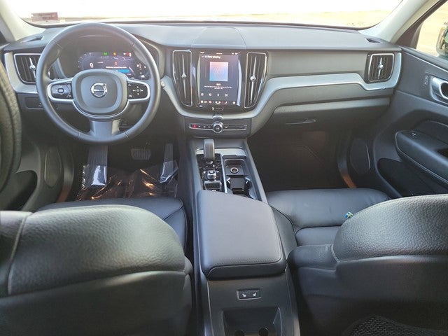 2025 Volvo XC60 Plus